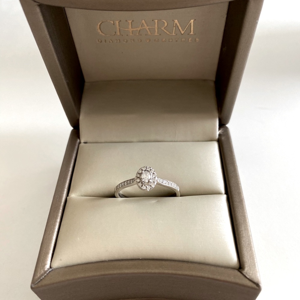 10KW Halo Oval White Gold Engagement Ring